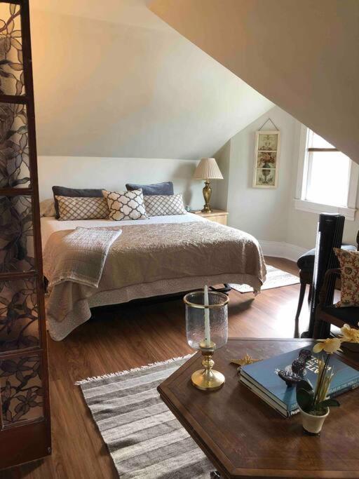 Redefined Alchemy - Bright, Eclectic, Pretty Apt 3E Little Falls Exteriör bild