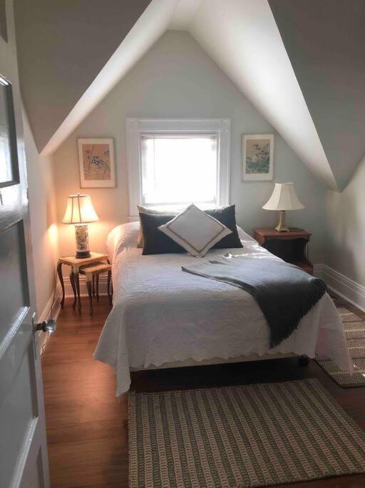 Redefined Alchemy - Bright, Eclectic, Pretty Apt 3E Little Falls Exteriör bild